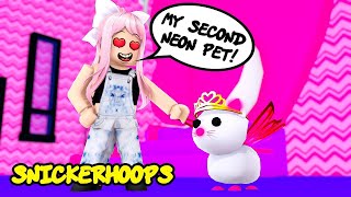 TURNING MY SNOW CAT INTO A NEON PET | Roblox Games
