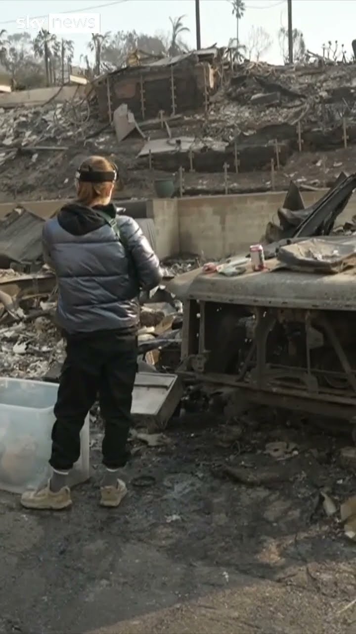 'Every single house burned to the ground'