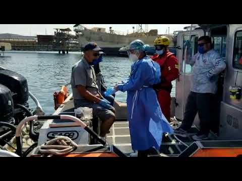 SEMAR rescató a 3 personas a bordo de una embarcación menor en Ensenada, Baja California