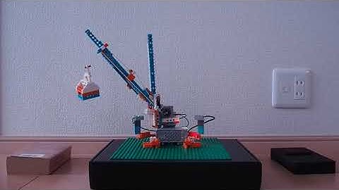 Apitor Robot Xで作ったクレーン (A crane built using Apitor Robot X.)