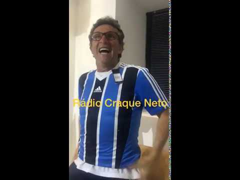 Neto comemora gol do Grêmio e debocha Palmeiras com camisa do tricolor gaúcho