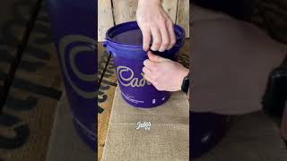 Big Cadbury Chocolate Bucket Mixing ASMR I Satisfying Resimi