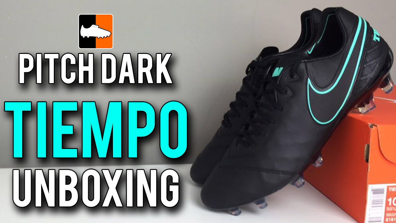 binnenvallen Haalbaar Afstotend Pitch Dark Tiempo Unboxing | Black Legend 6 Football Boots - YouTube