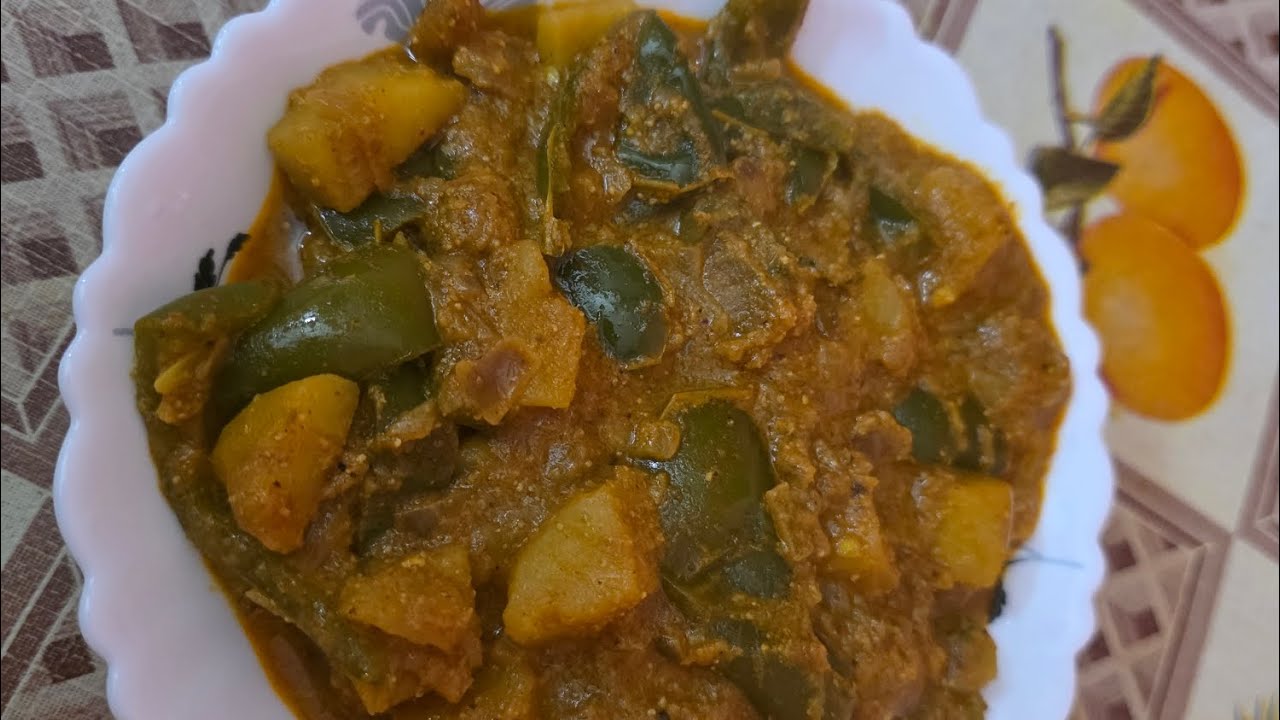 Aalu capsicum gravy curry