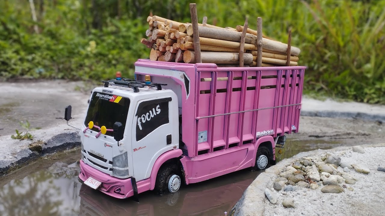 AKSI #25‼️Truk Oleng Isuzu Nmr71 Kirim Kayu - Simulasi Truk Rc