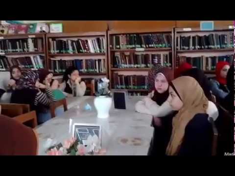 مديرة مدرسة قاسم أمين ث في ندوة جيل ورا جيل بنحب مصرمع طالبات المدرسة