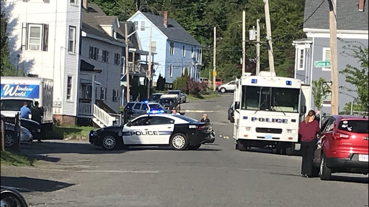 Suspect injured in officer-involved shooting in Haverhill - YouTube