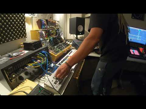 BdB - Deep Melody Modular Hybrid Jam mit Piston Honda, Model D, Pro one, even VCO, TR-8S, TB-03