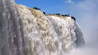 Las Cataratas del Iguazú en Brasil. The Iguazu Falls in Brazil