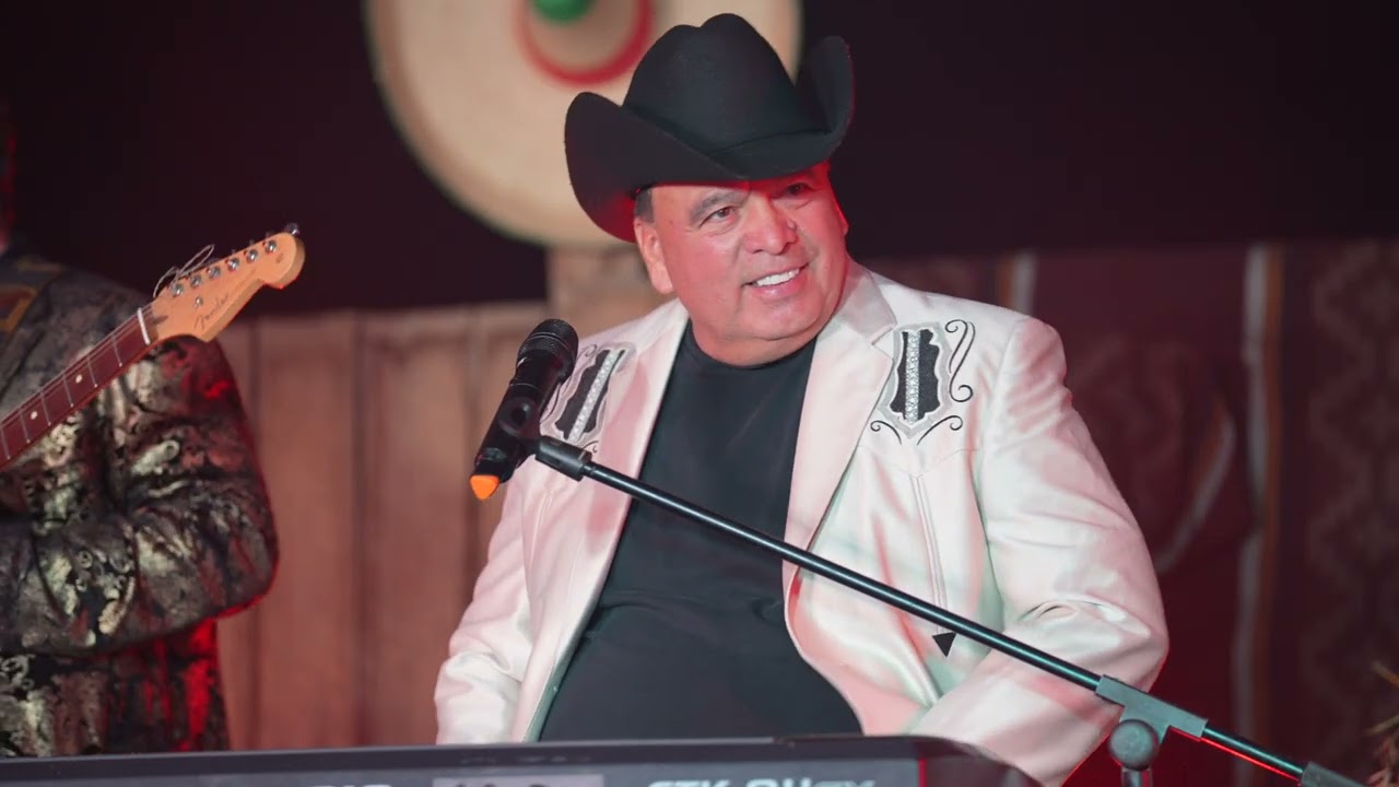 Los Charros de Luchito y Rafael - La Historia de Los Charros (Parte 1)