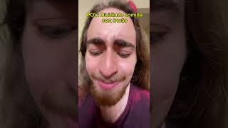 POV Dividindo a comida com o irmão
