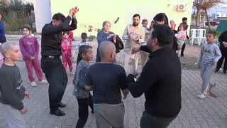 Bi̇rsen & Gökhan Mutluluklar Di̇leri̇z Çilgin Pi̇yani̇st Adanali Selo Ve Vazgeçi̇lmez Tuncay Foto Sunar