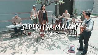 Download lagu Mahia - Sepertiga Malam (Live Session at Studio Rumah 27)