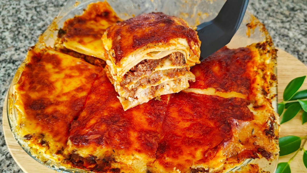 Cheesy Ground Beef Lasagna | Cozy Comfort Food Recipe