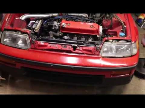 Doing a compression test on my 1988 honda crx si - YouTube