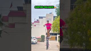 Surfing balance 😱 #fangrideryash #shorts