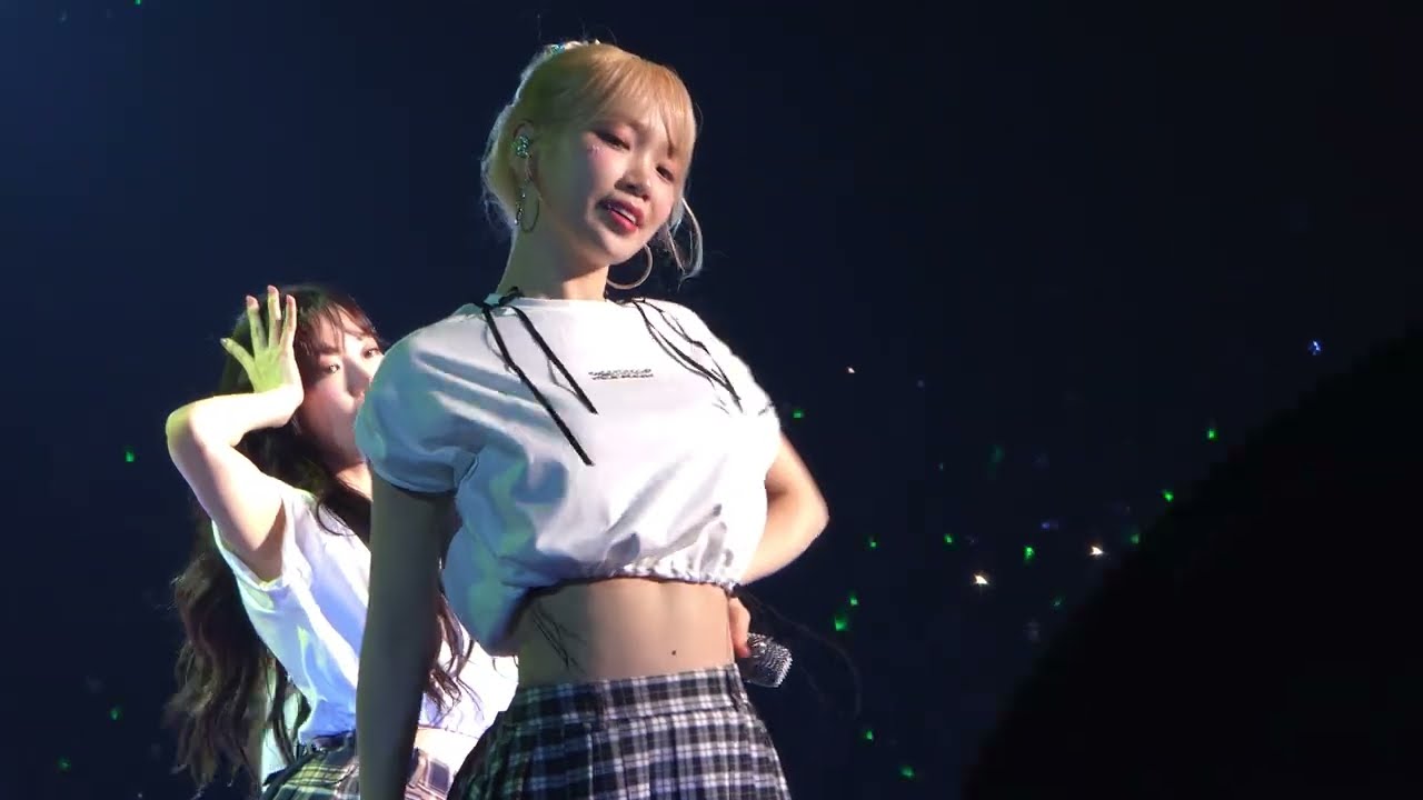 20240715 LE SSERAFIM FEARNADA JAPAN (ENCORE) Eve, Psyche & the Bluebeard’s wife KIM CHAEWON FOCUSED