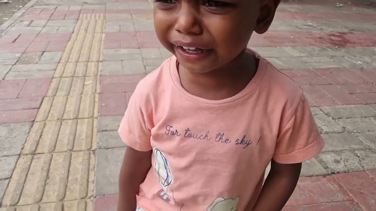 Shauk Badi Chij Hai Chidiyaghar Ke Andar Bhi Yah Fore Wheeler Se Jaane Ki Jid Kar Raha Hai