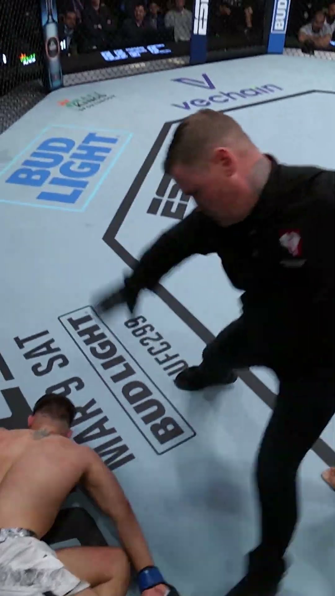 Vinicius Oliveiras NASTY KNEE ? #ufcsaudiarabia