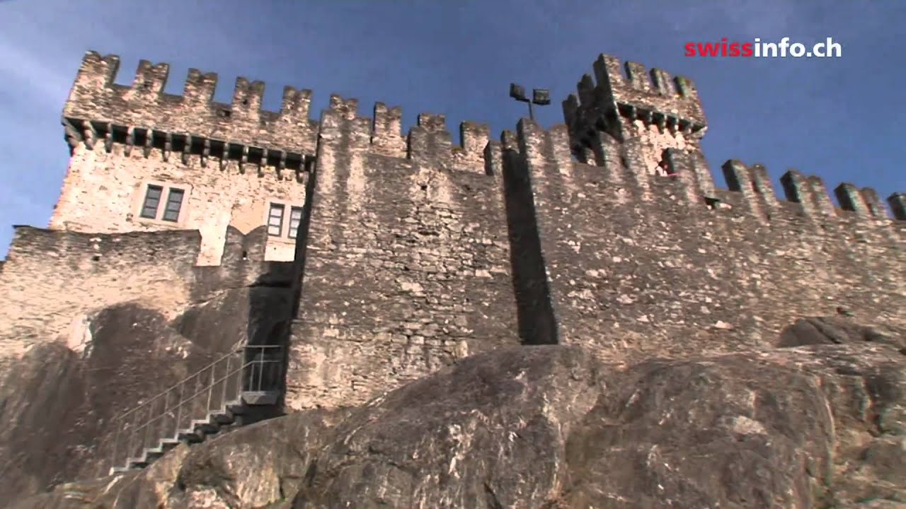 القلاع الثلاث العظيمة