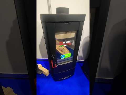 Піч-камін чавунний Nordica Candy 4.0 з панорамним склом Нордіка Кенді, видео 1
