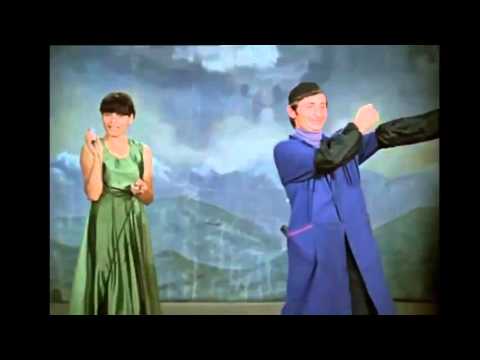 სიყვარული ყველას უნდა. \"პაკაზი\"