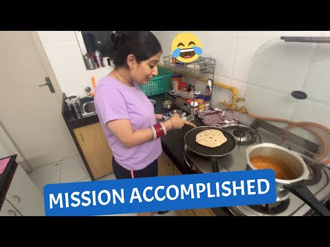 Video Madam ko Finally Roti Banani aa hi gai ???????? - youtube