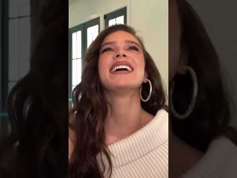 hailee steinfeld being