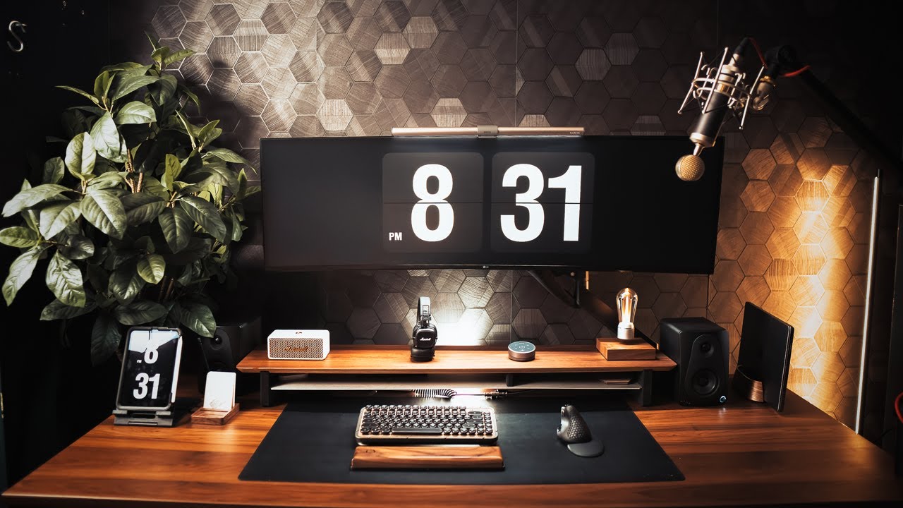cozy desk setup tour of 2023 - YouTube