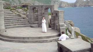 Minack Theatre - Romeo & Juliet balcony scene screenshot 2