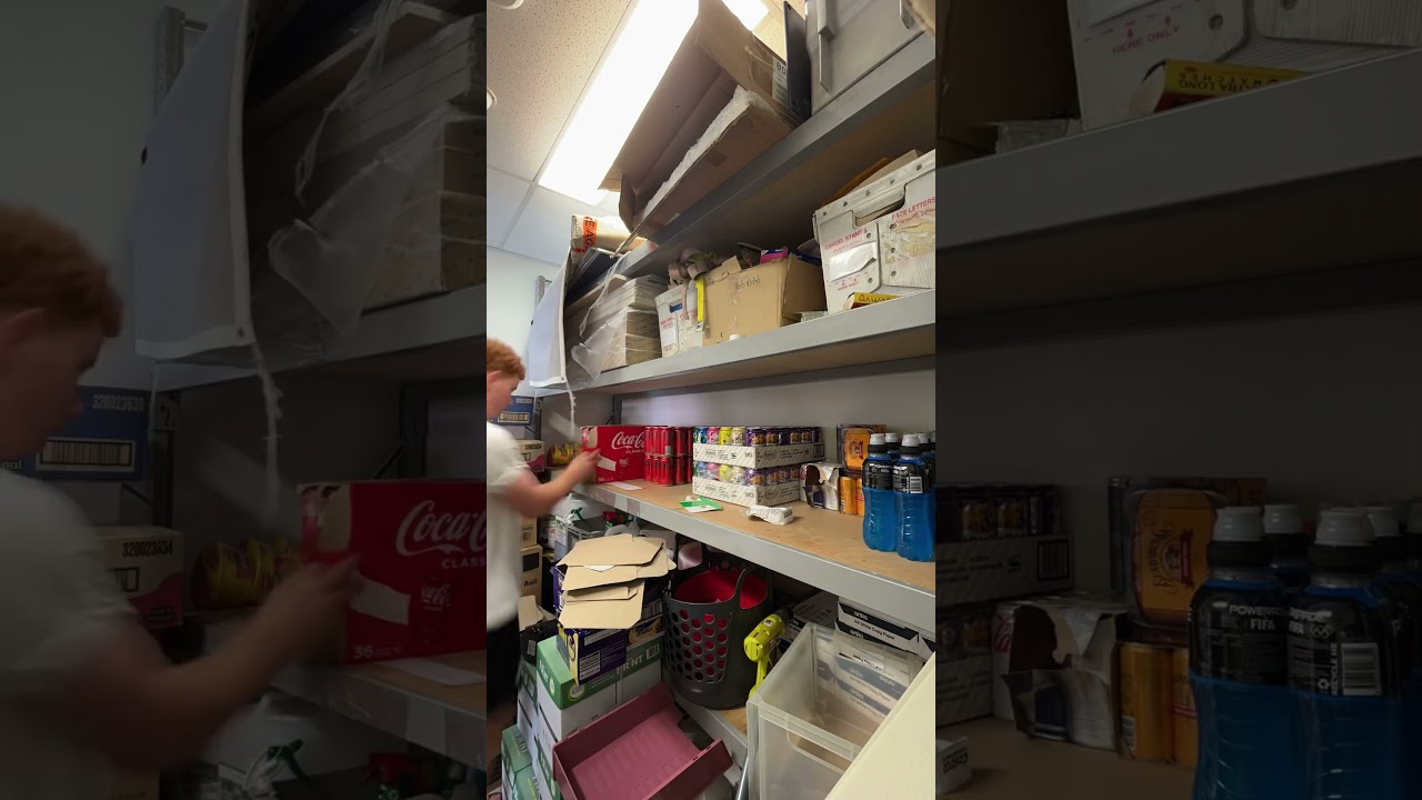 Come restock my drink shelves for my vending machines!