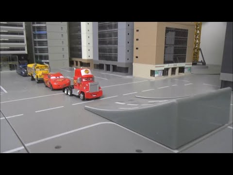 <strong>Disney</strong> <strong>Cars</strong> Jumping Play Toys