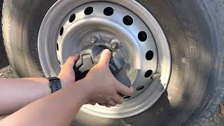 Ford Ranger XL 4x4 MT 2023 Hub Cap Removal and Installation