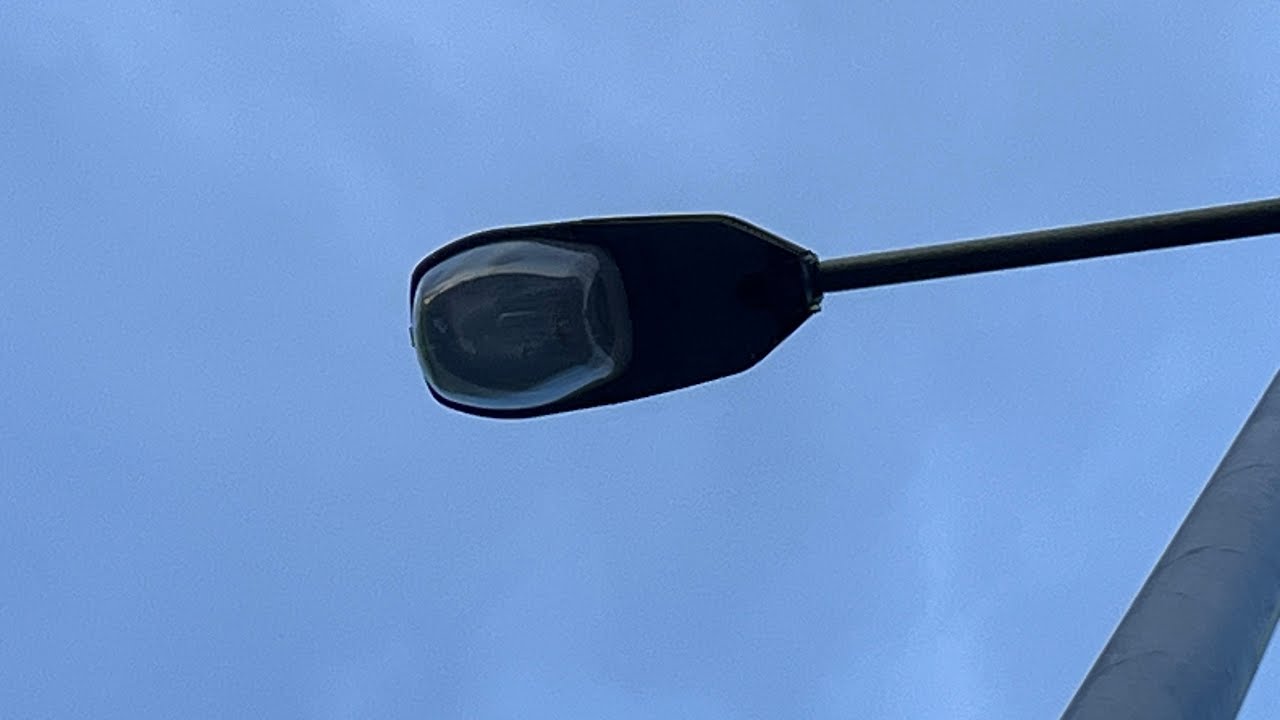 What’s changed with the Lamp post on Chingford mount 