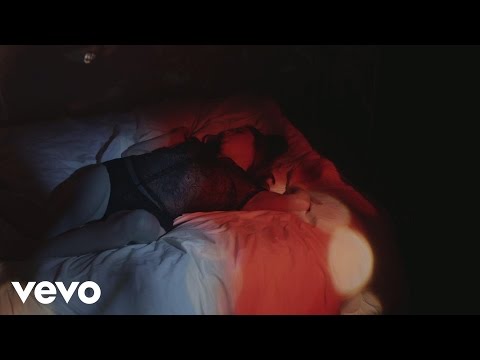 MZ - Coca 'n' Bourbon (Clip officiel)