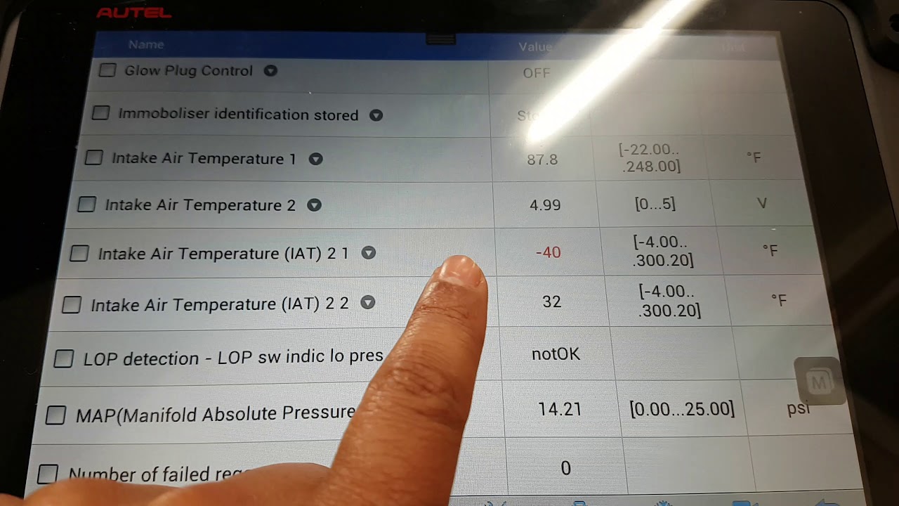 Using live data to find a Intake Air Temperature fault on Ford Mondeo 1.8 TDCI using Autel MS908