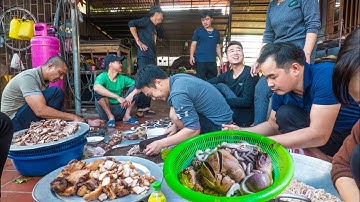 Mùi Khói Bếp Lòng Lợn Tiết Canh Chia Phần Ngày Đầu Xuân Năm Mới