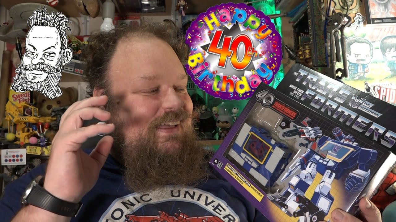 Can Blaster Play Soundwave's Tapes? G1 40th Anniversary Edition!