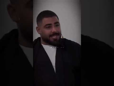 على رصيف البيت الاخرس