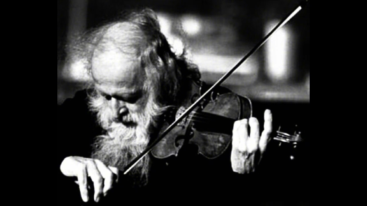 Играл скрипач