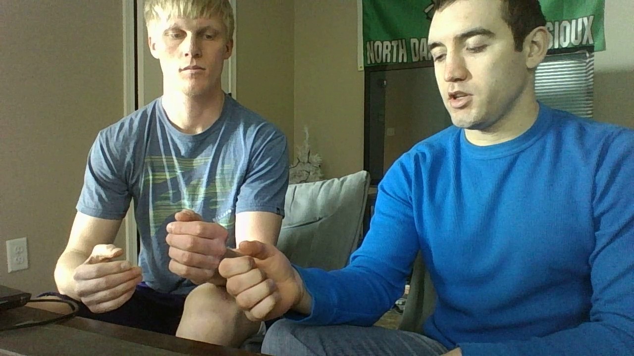 Active Elbow Pronator and Supinator Stretch - YouTube