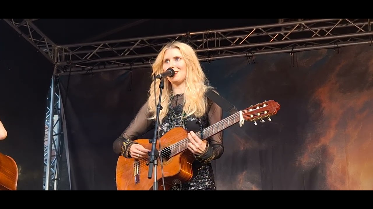 Ny låt Amanda Jensson Björnlunda Hembygdsgård 26 juli 2025