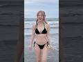 ビキニでジャンプしまくる裏アカ女子