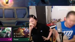 Find yourself a life coach like Toast - Disguised Toast Helps LilyPichu in TFT