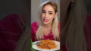 Di̇yeti̇syene İskender Sevdi̇ği̇mi̇ Söylemi̇şi̇mdi̇r