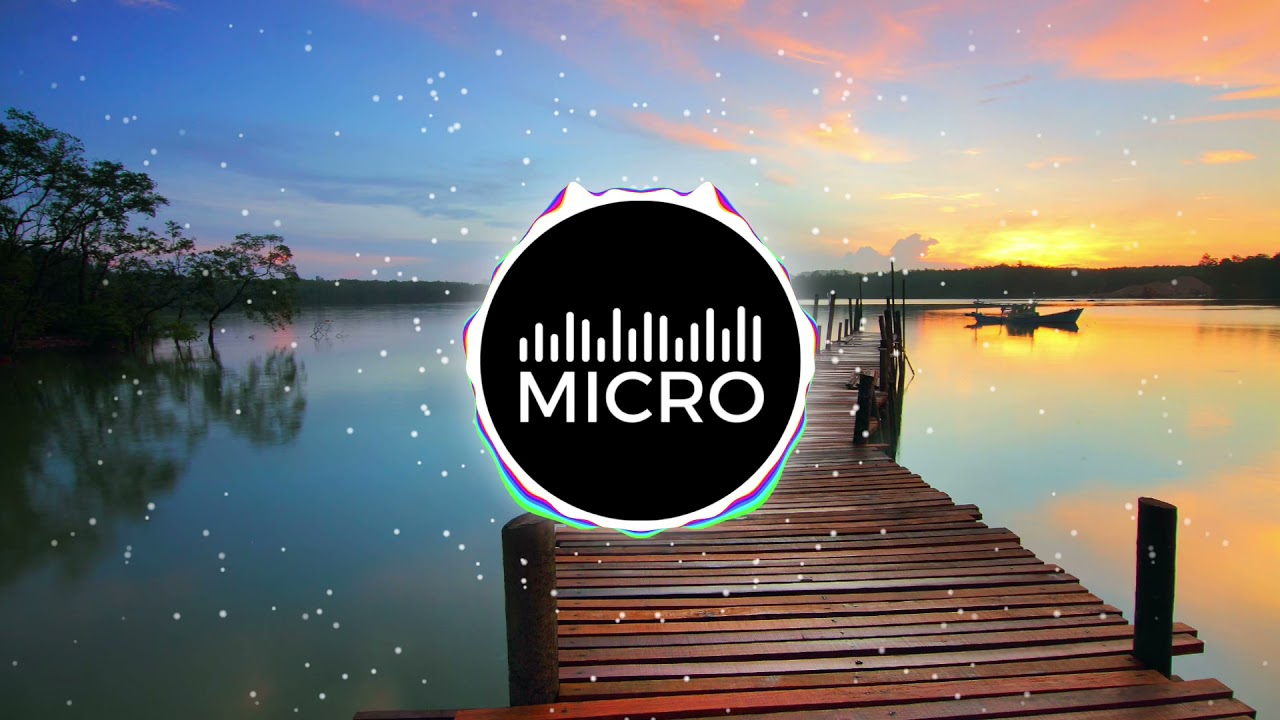 Urban dj drops by Micro Jingles