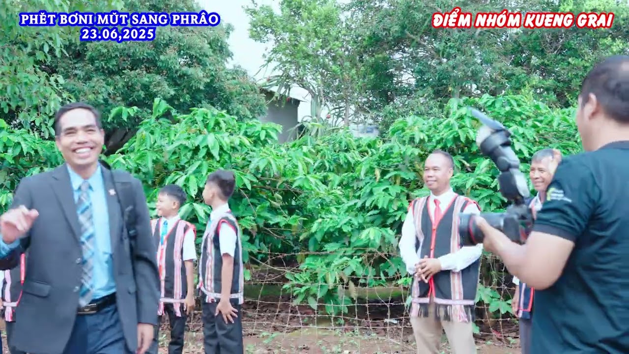 PHET BONI MUT SANG JƠNUM PHRÂO PLEI KUENG GRAI ( PHẦN 1 )