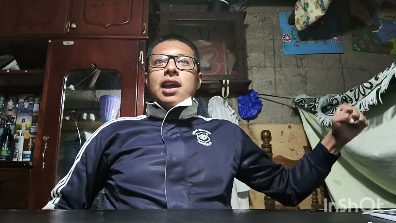 My Neignbornood - Erick Semblantes (Colegio Nacional Chordeleg) Teacher: Sixto Gómez 🇪🇨🇪🇨