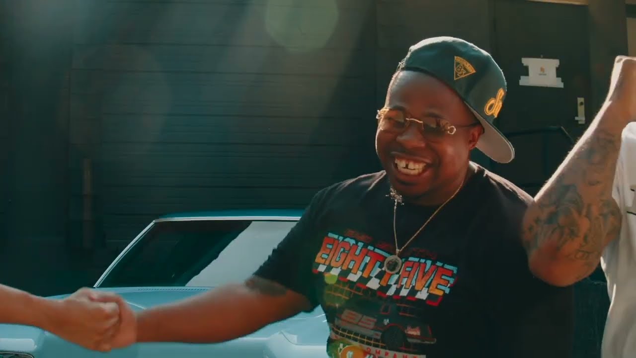 The Family Business Tour | Clayton English Money Bag Navv Greene 