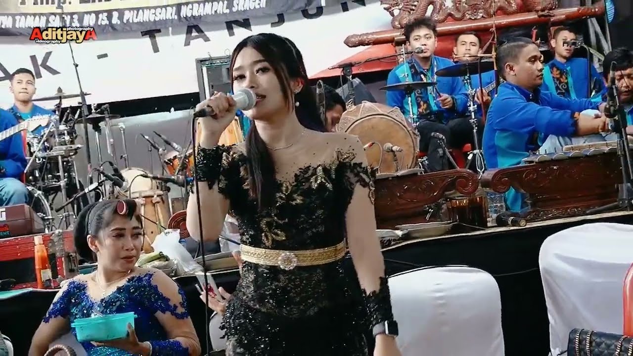 Levi Berlia Gedhang Klutuk ARSEKA Music || Kendedes Audio Sound || Live Bentak 16 Okt 2022